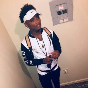 Meet your Posher, Devin